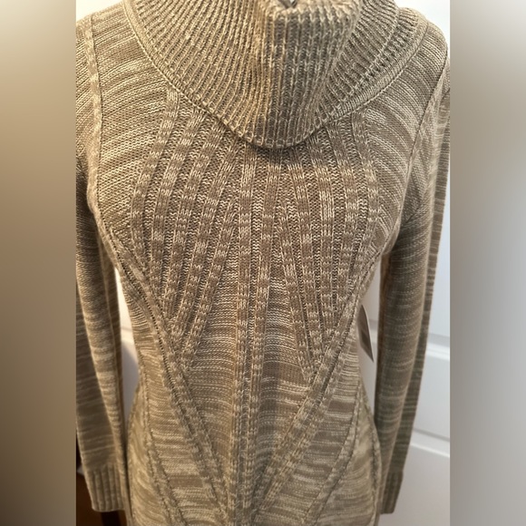 NWT, Sweater Dress by Jessica Simpson, Size Small - Picture 4 of 8